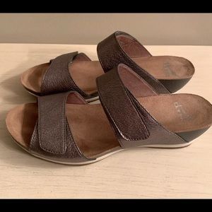 Dansko Pewter Velcro sandals